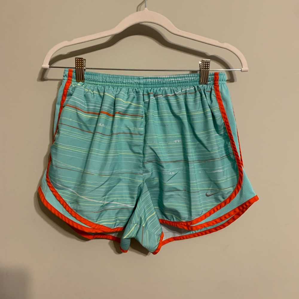 NIKE TEMPO SHORTS